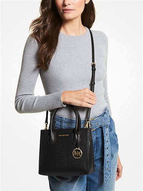 michael kors mercer md duffle|Mercer Medium Pebbled Leather Crossbody Bag .